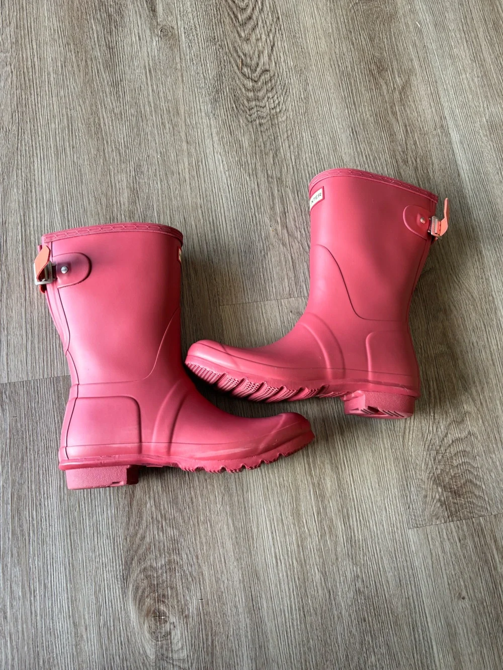 Women’s Hunter Waterproof Rain Boots in Bright Coral Pink